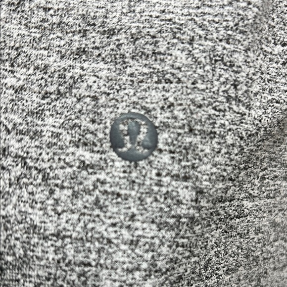 Lululemon Gray Long Sleeve Neck Top Mens Small - Picture 4 of 4